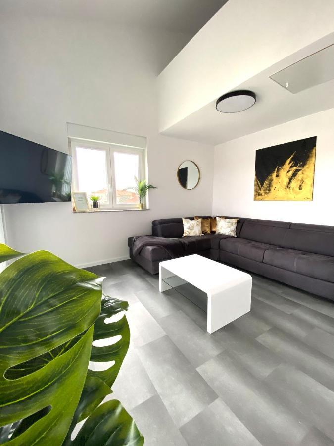 Apartments Bora Liznjan Luaran gambar