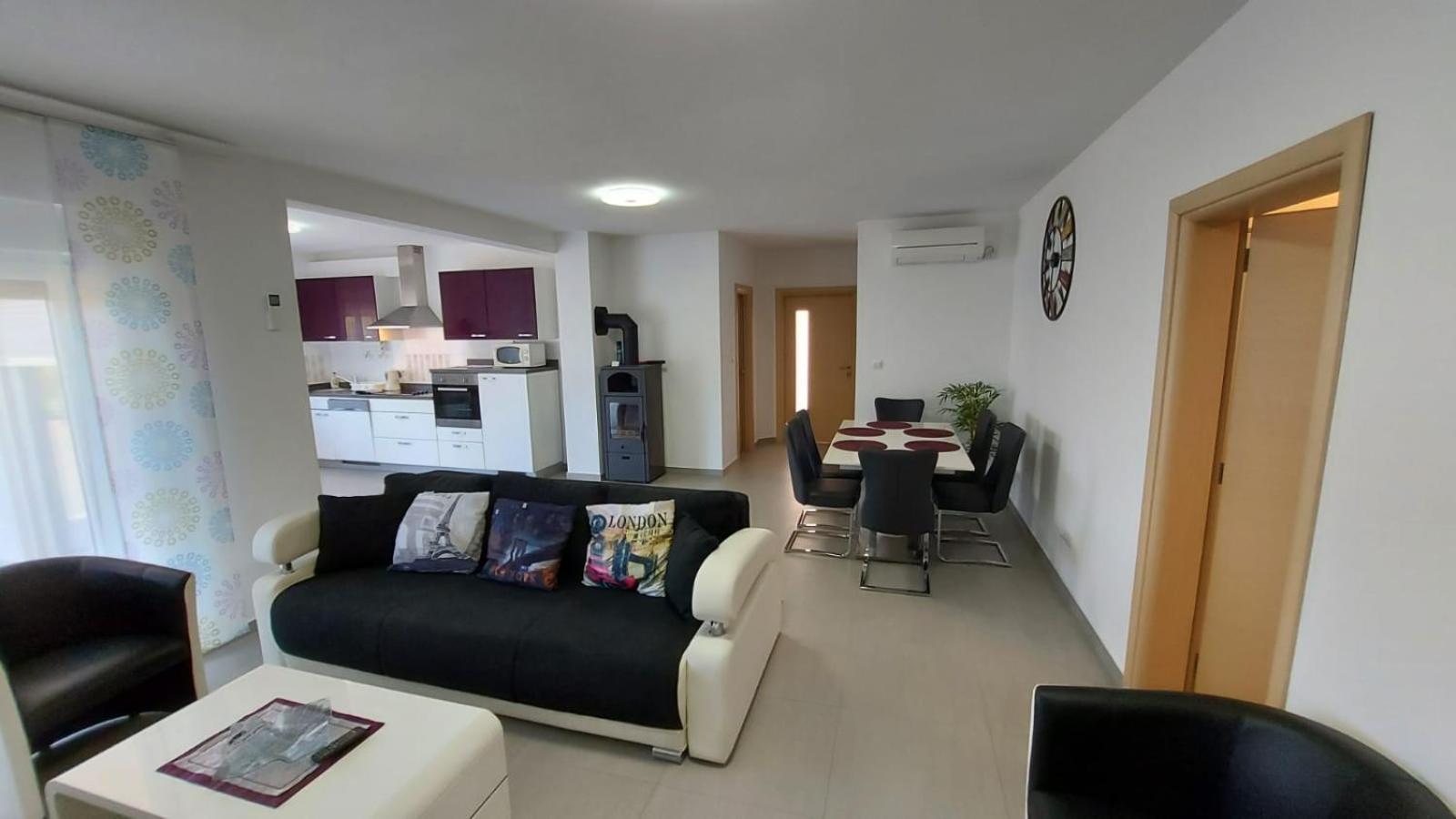 Apartments Bora Liznjan Luaran gambar