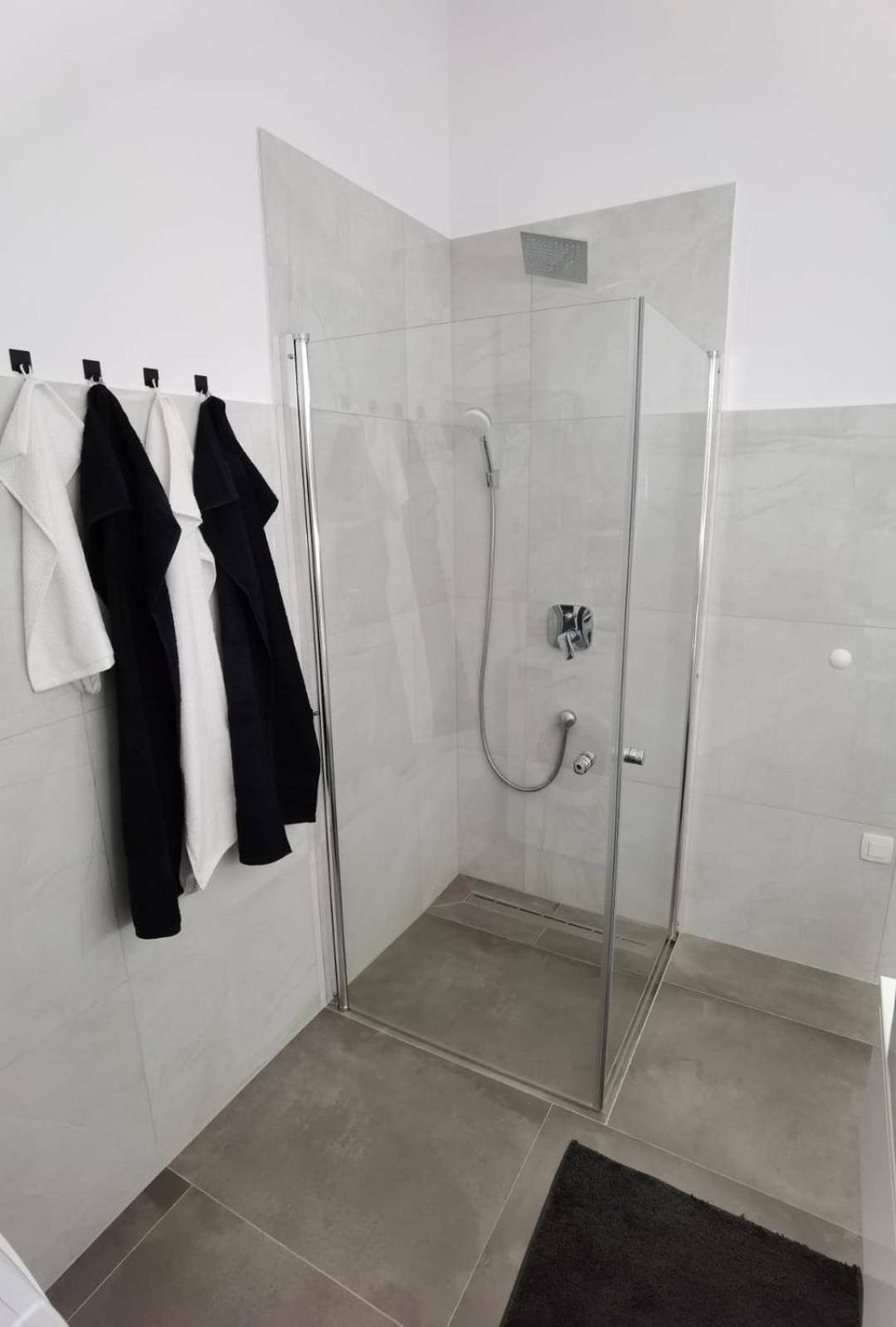 Apartments Bora Liznjan Luaran gambar